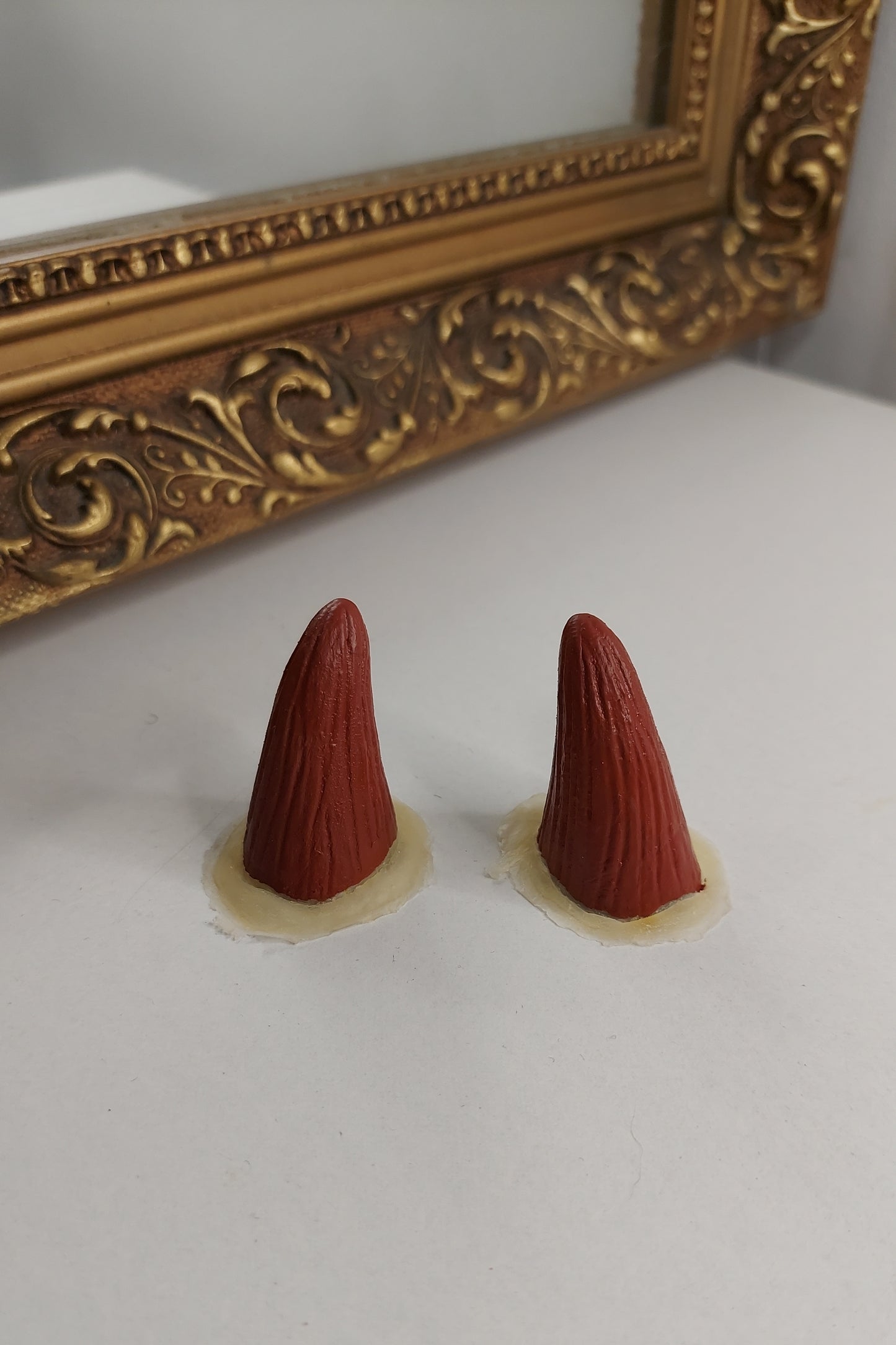 Eclipse Latex Horns - Burnt Red