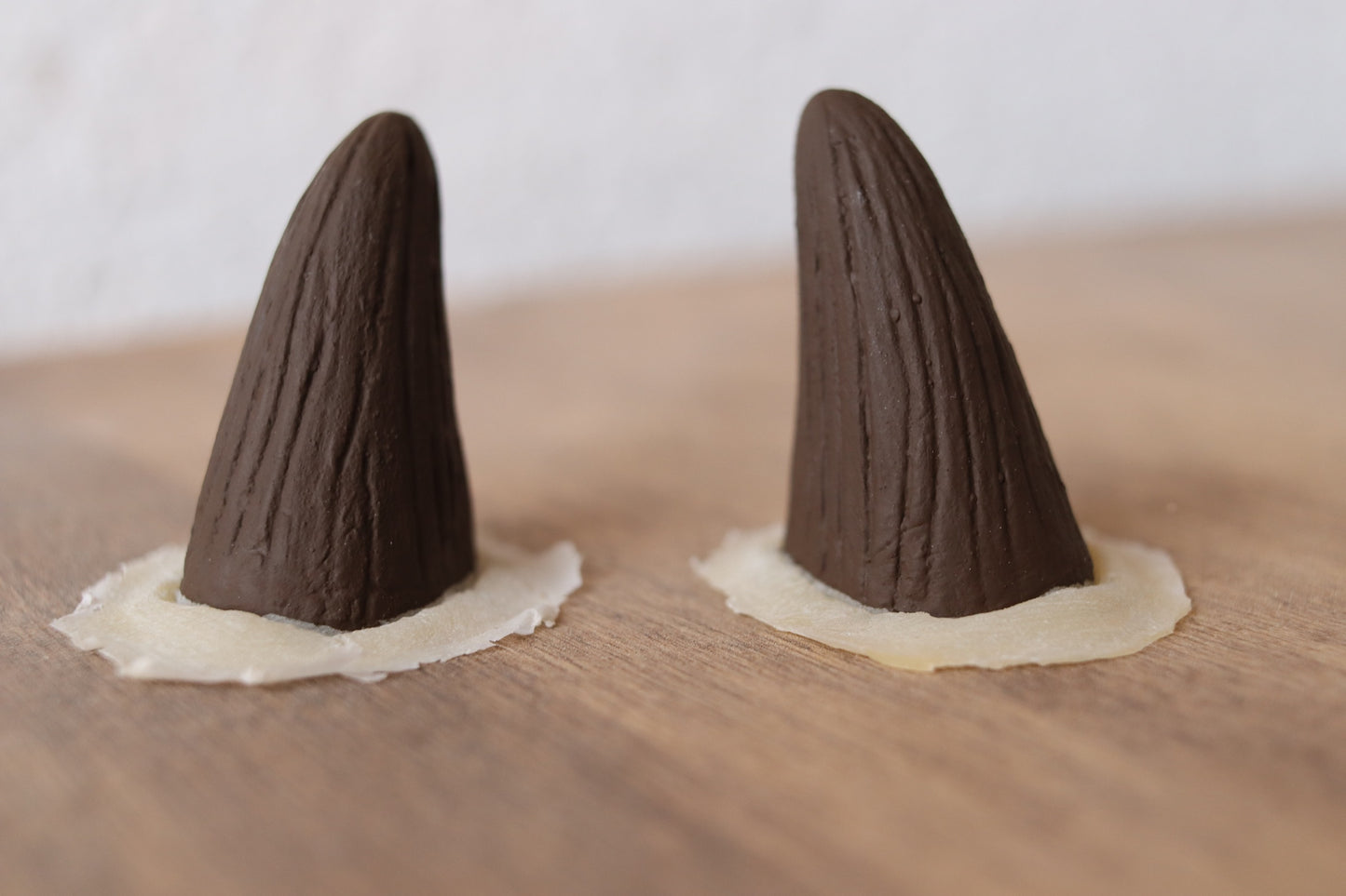 Eclipse Latex Horns - Cinnamon Roll